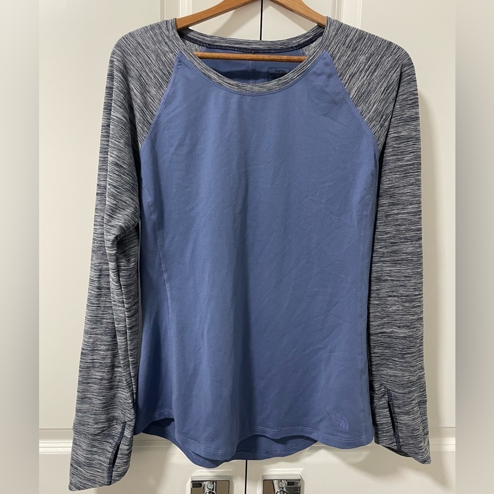 #196-THE NORTH FACE- Women's LS Flash Dry Wicking Athleisure Sports Gym Top bl…
